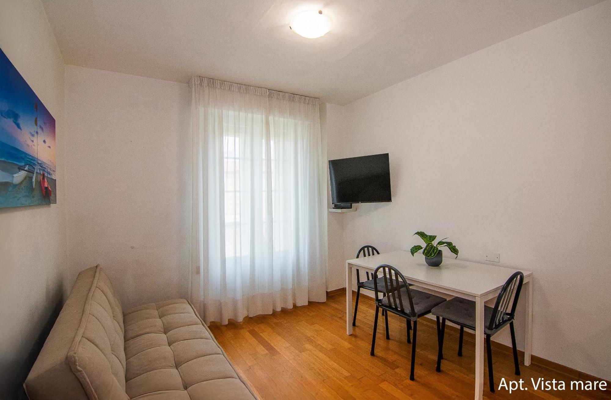 Amamare Apartments Виареджо Экстерьер фото